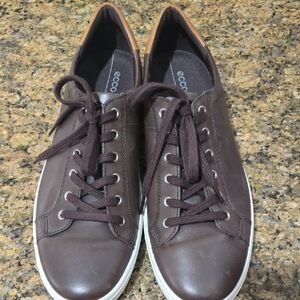 Ecco Chocolate Brown Leather Low-Top Sneakers